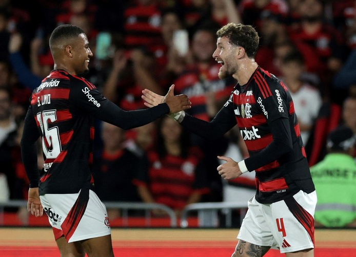 Gonzalo Plata anotó para Flamengo Así les fue a los ecuatorianos en el Brasileirao